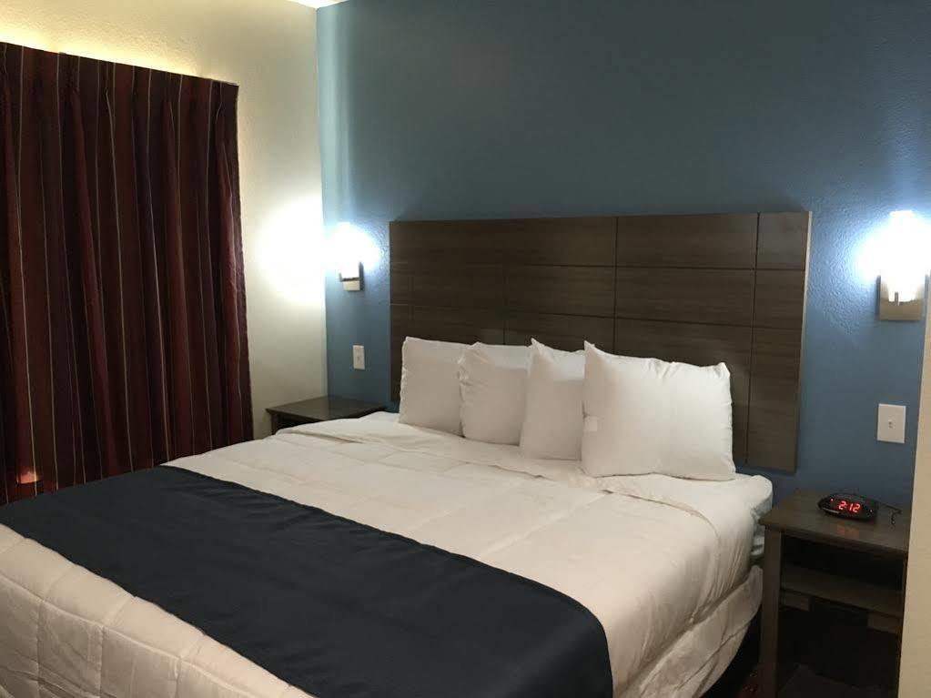 Americas Best Value Inn Decatur Exterior foto